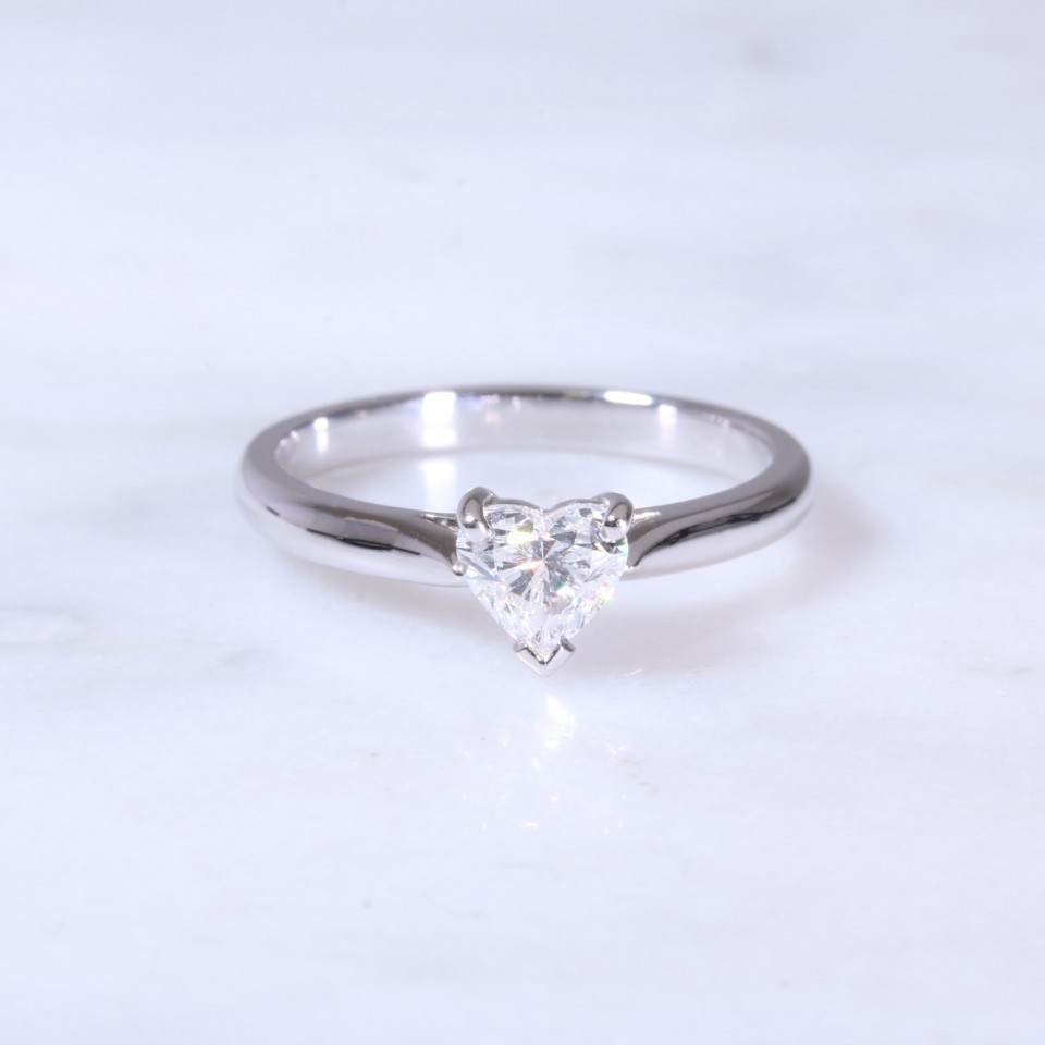 Solitaire hot sale heart ring