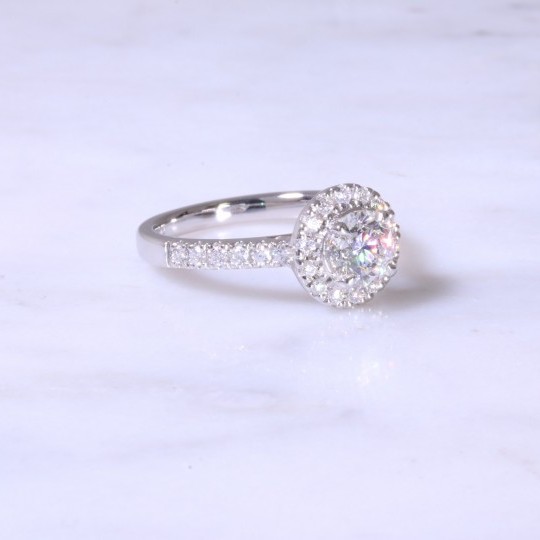 Round Brilliant Diamond Halo Ring